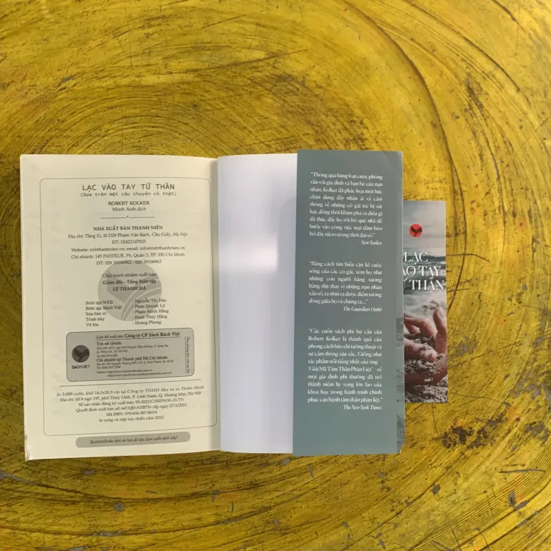 LẠC VÀO TAY TỬ THẦN - ROBERT KOLKER 1022370