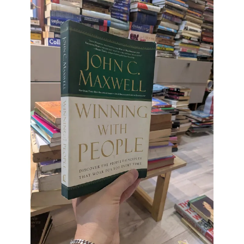 Winning with people - John C.Maxwell 703729