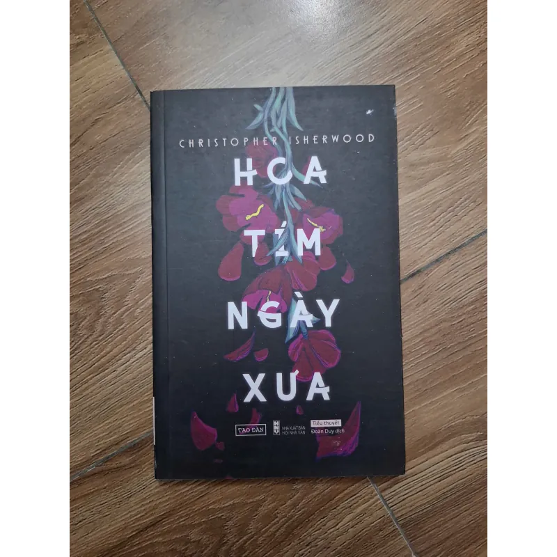 Hoa tím ngày xưa - Christopher Isherwood - Tiểu thuyết 779742