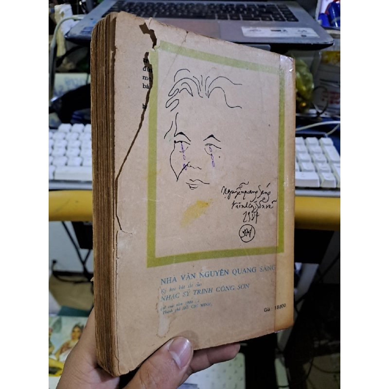 Dòng sông thơ ấu Nguyễn Quang Sáng mới 80% ố rách bìa Văn học Việt Nam HCM1709 924486