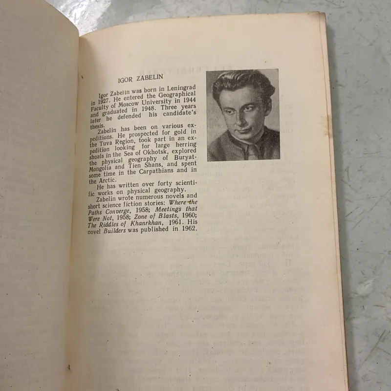 Short Stories by Soviet Writers 988215