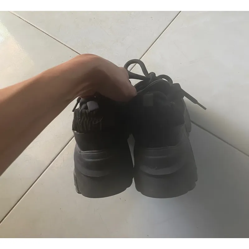 Sneakers cao gót size 37 785133