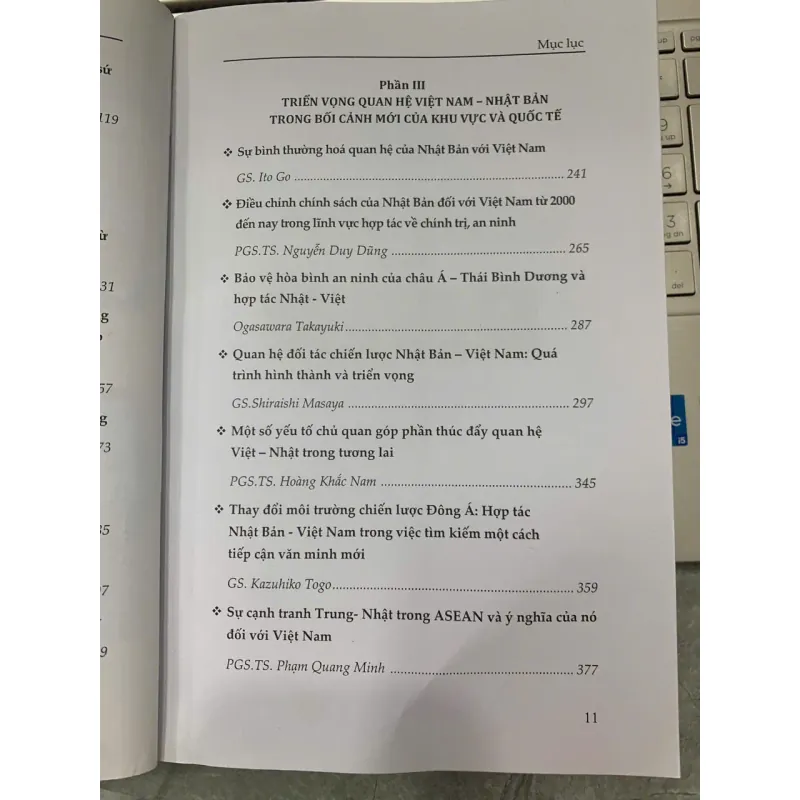 LỊCH SỬ, VĂN HÓA VÀ NGOẠI GIAO VĂN HÓA - NHIỀU TÁC GIẢ 731104