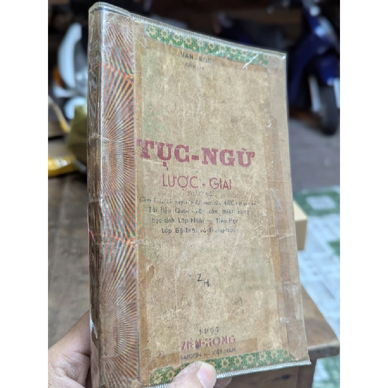 TỤC NGỮ LƯỢC GIẢI - LÊ VĂN HOÈ 129185