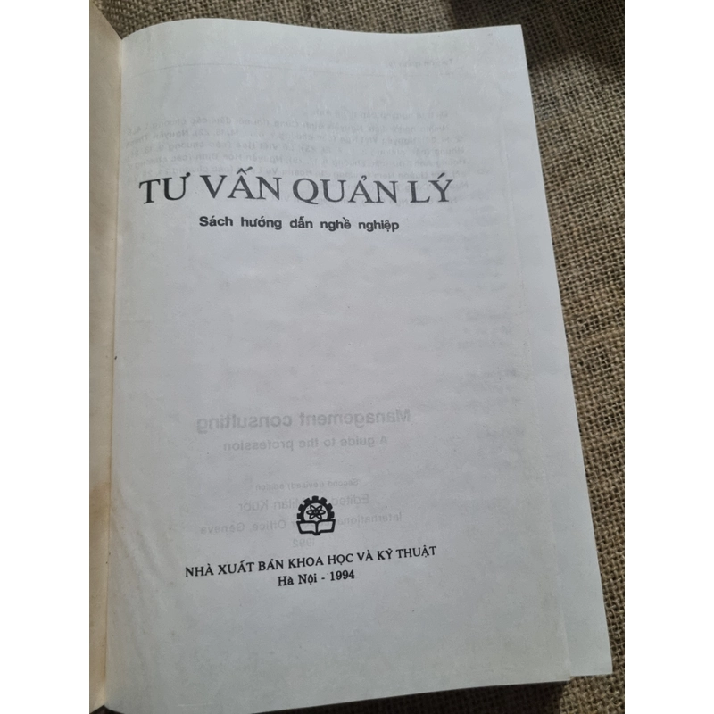 Tư vấn quản lý, sách khổ lớn, tác giả  Milan Kubr, bìa cứng , 1994 270740