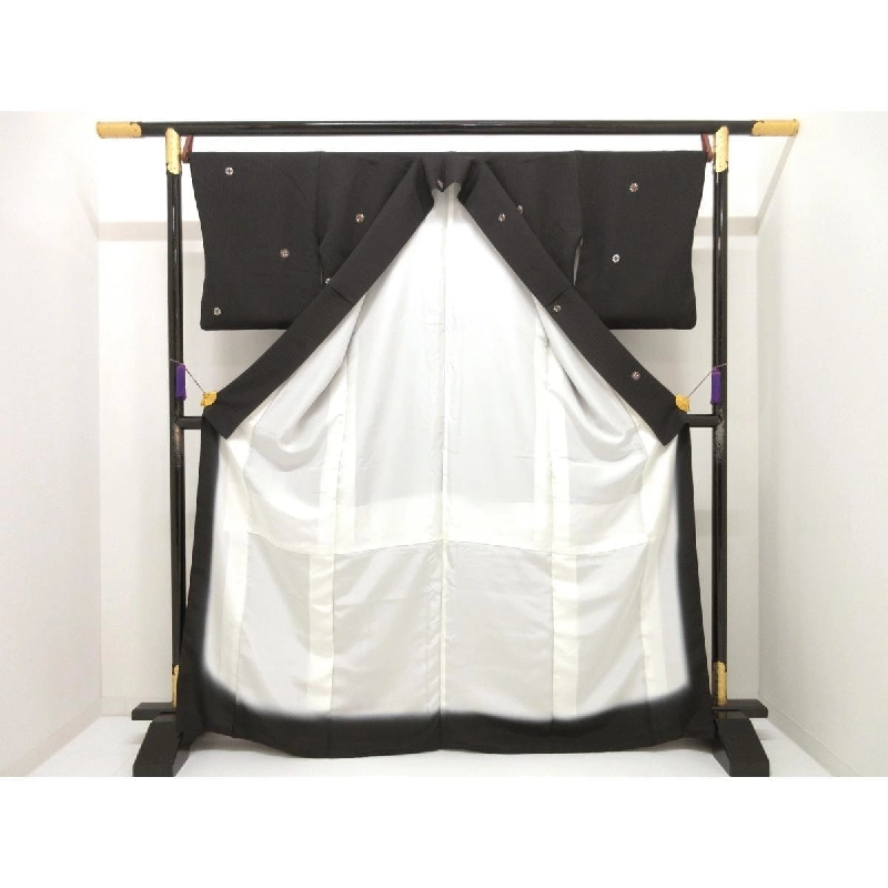 Áo nhỏ kích thước L - Hàng hiệu Authentic 875175