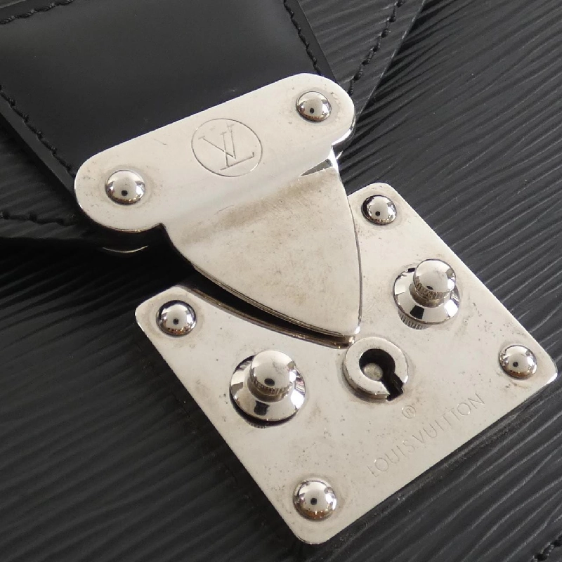 Túi xách Louis Vuitton Epi Pochette Série Dragonne M52762 608460