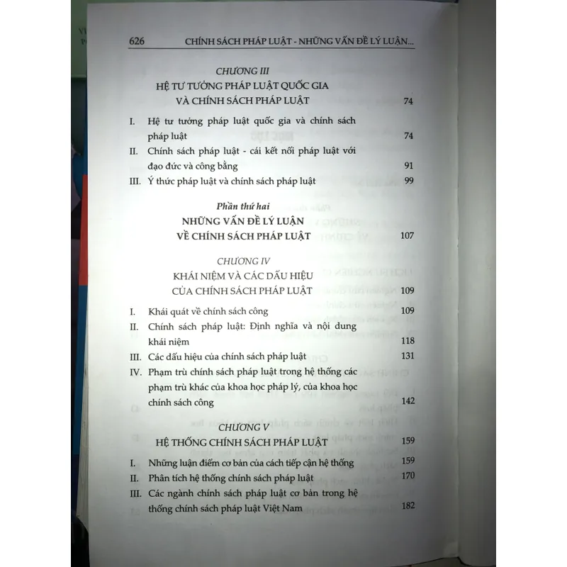 Chính sách pháp luật - Những vấn đề lý luận và thực tiễn 704325