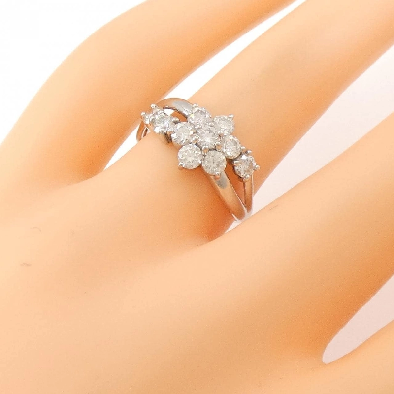 Nhẫn kim cương PT Flower 1.00CT 673569