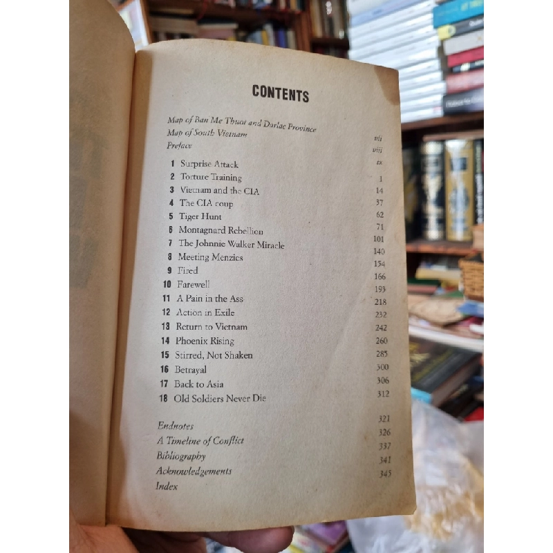 THE TIGER MAN OF VIETNAM - Frank Walker 270947