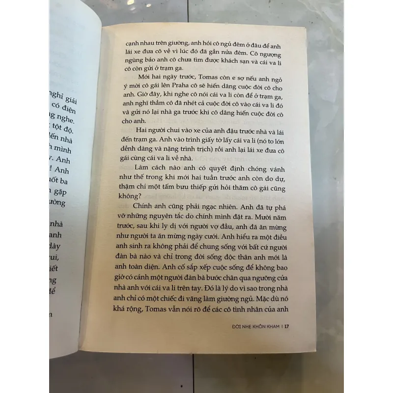 ĐỜI NHẸ KHÔN KHAM - TRỊNH Y THƯ 798000