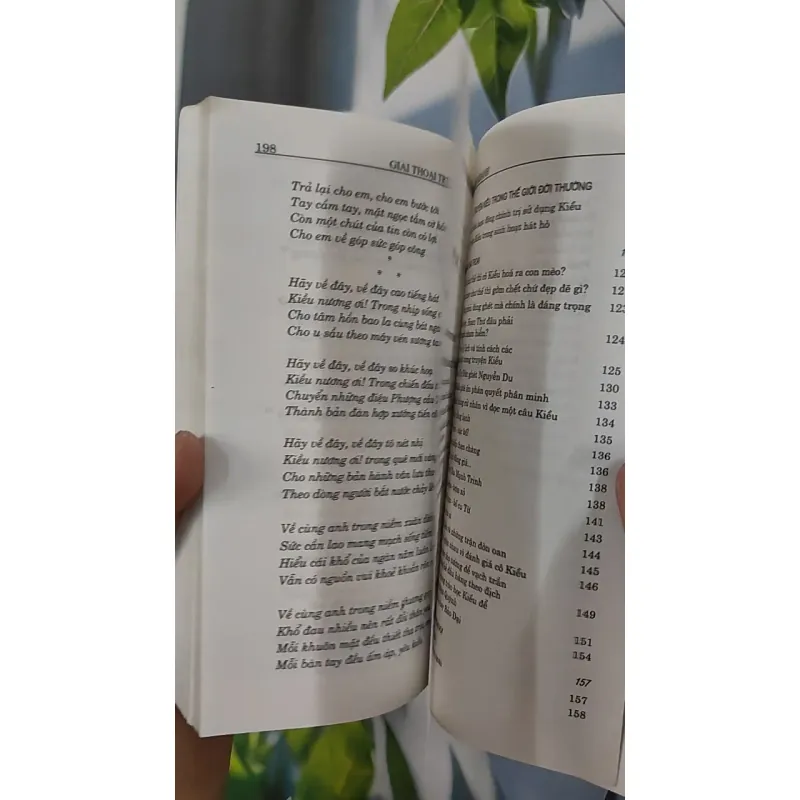 Giai thoại Truyện Kiều - Vũ Ngọc Khánh 798379