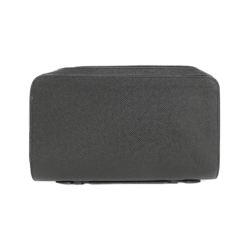 Ví Louis Vuitton Taiga Zippy XL M44275 621359