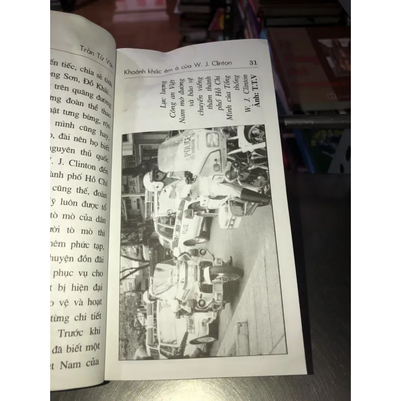 Ký sự - Trần Tử Văn 1011394