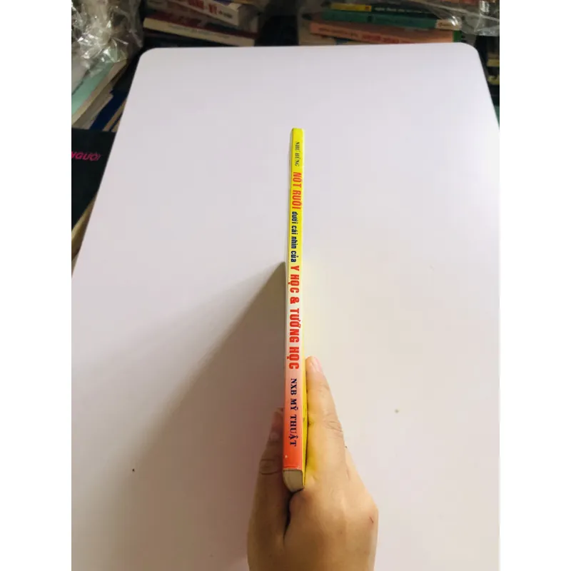 NỐT RUỒI DƯỚI CÁI NHÌN CỦA Y HỌC & TƯỚNG HỌC  735157