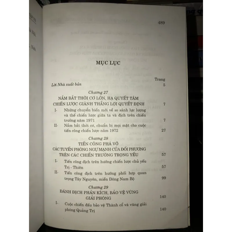 Lịch sử kháng chiến chống Mỹ, cứu nước 1954-1975 tập Vll Thắng lợi quyết định năm 1972  792345