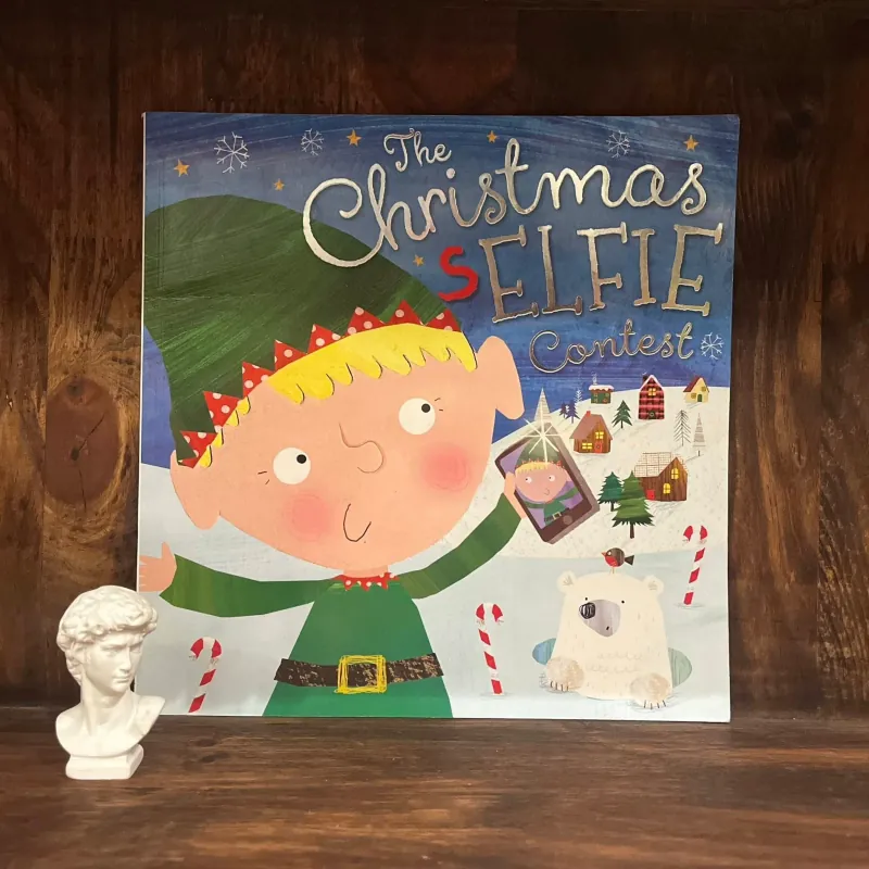 The Christmas Selfie Contest 974248