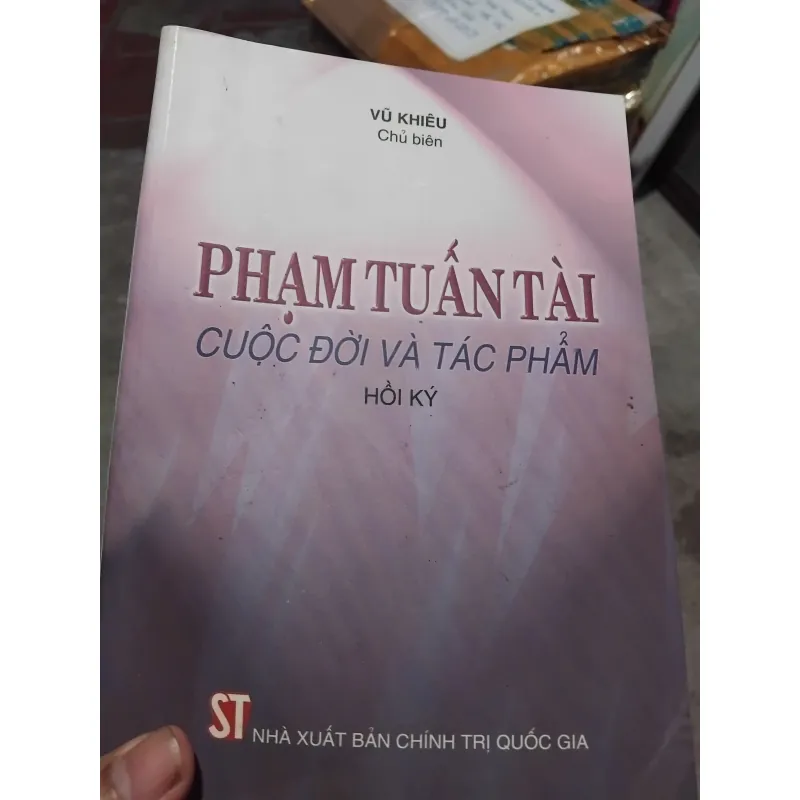 Phạm Tuấn Tà cuộc đời và tác phẩm  1036056