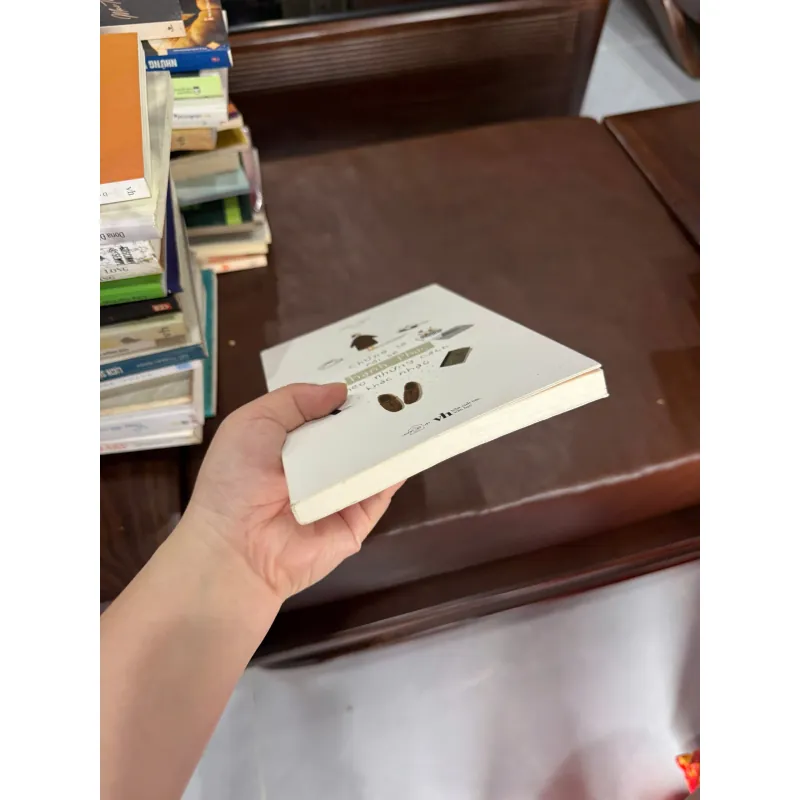 Chúng Ta Rồi Sẽ Hạnh Phúc Theo Những Cách Khác Nhau – Thảo Thảo- K4 1029412