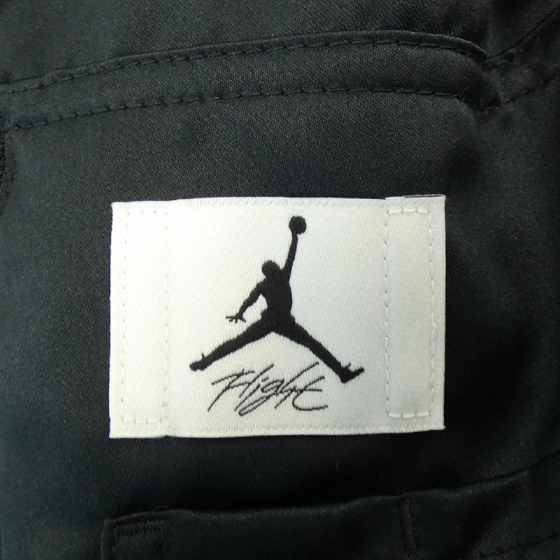 Áo khoác NIKE JORDAN 641877