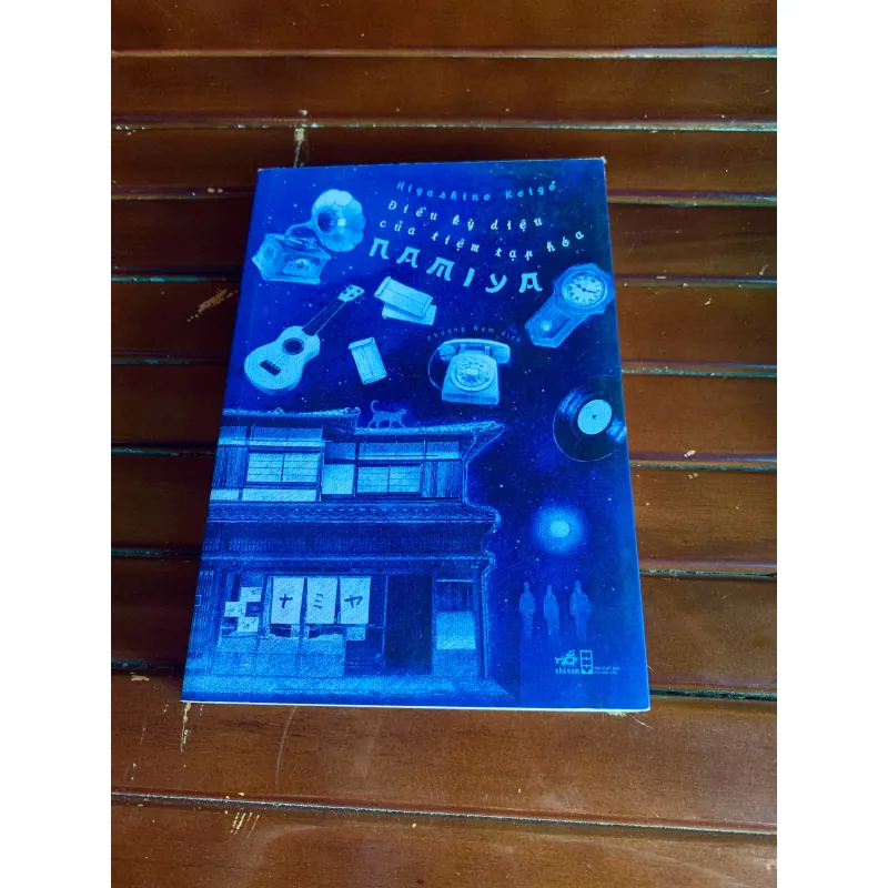 Dách tiểu thuyết 994378