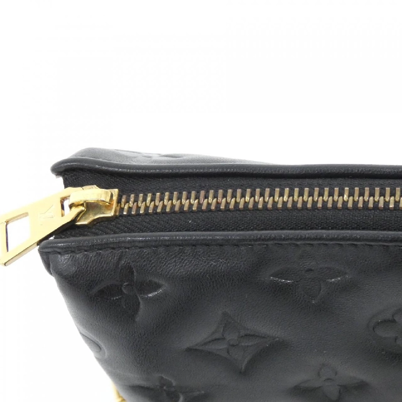 Túi đeo vai Louis Vuitton Coussin PM M57790 610409