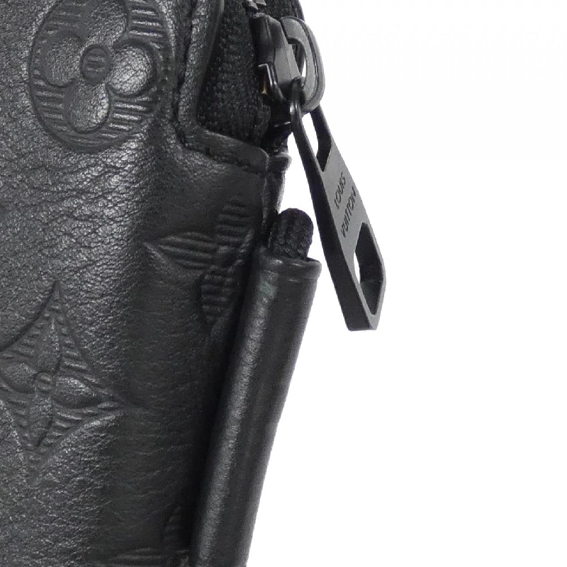 Túi xách vai Louis Vuitton Monogram Shadow Lace-up Pouch M12601 - Hàng hiệu Chính hãng 803110