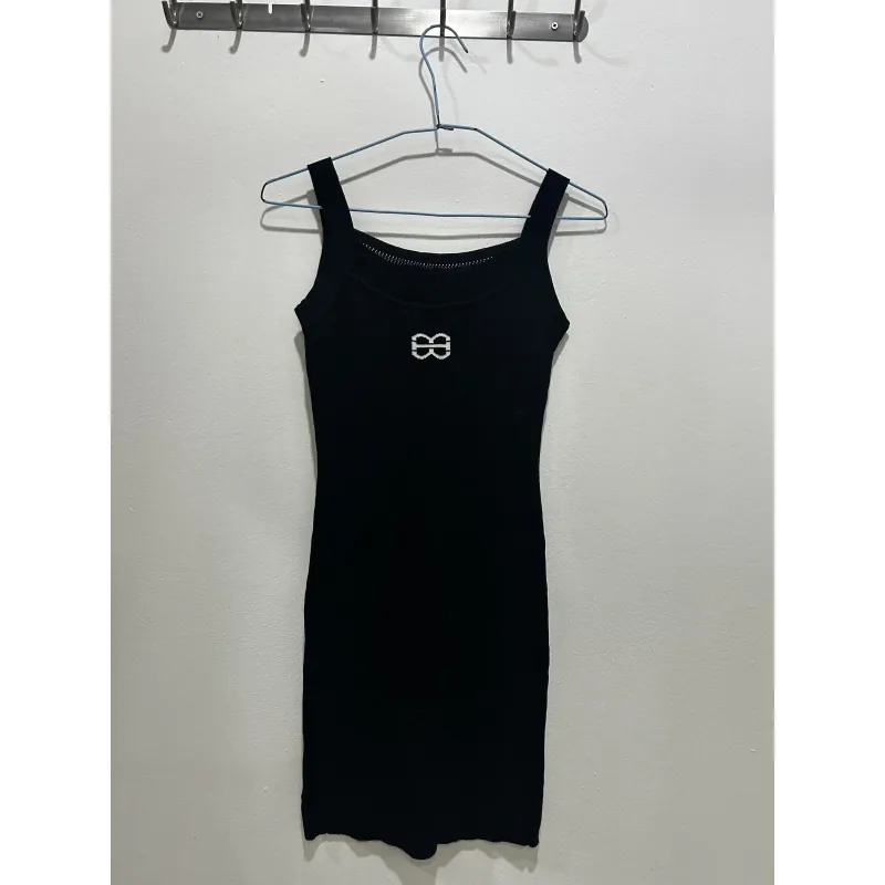 Váy Hoang Thanh Thuy + size S + trạng thái 99% hoặc nguyên mác 976594