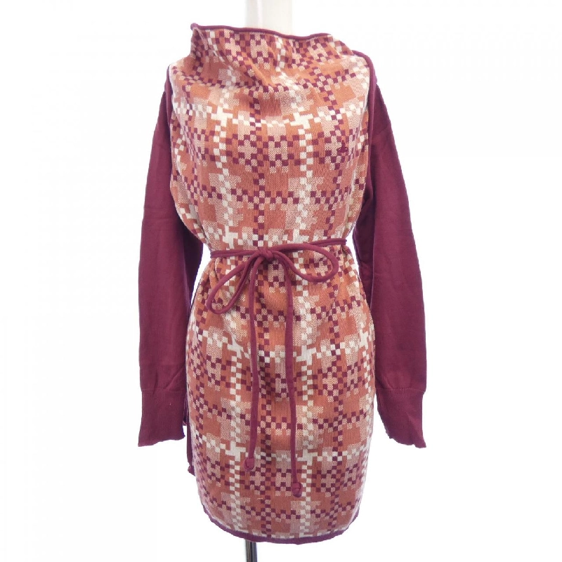 Váy Vivienne Westwood RED 650219