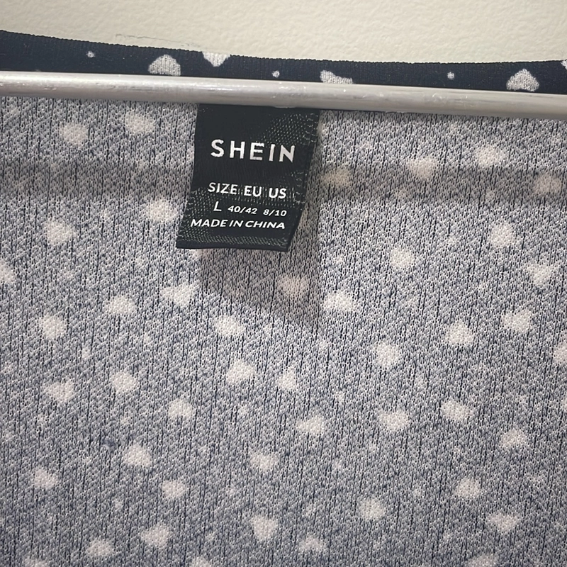 Đầm ôm body xanh navy tim trắng 95% sizeL 536303