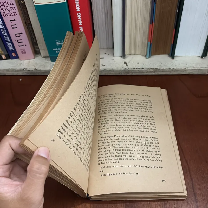 II Sách Xưa: Đường Bác Hồ Đi Cứu Nước - 1975 604910