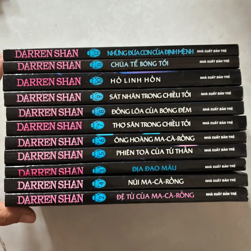 Những câu chuyện kỳ lạ của Darren Shan bộ 12 cuốn (thiếu tập 1) 738422