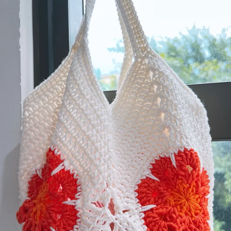 TÚI LEN MÓC TAY HOẠ TIẾT HOA PHƯỢNG ĐỎ - HANDMADE CROCHET BAG 763505