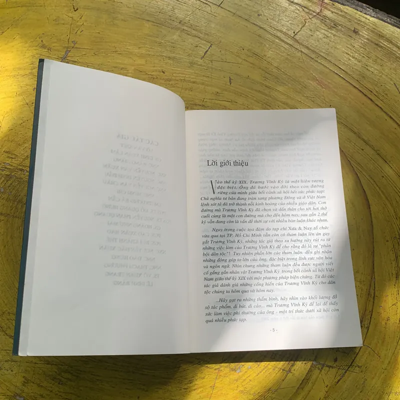 THẾ KỶ XXI NHÌN VỀ TRƯƠNG VĨNH KÝ - xuất bản 2015 739528