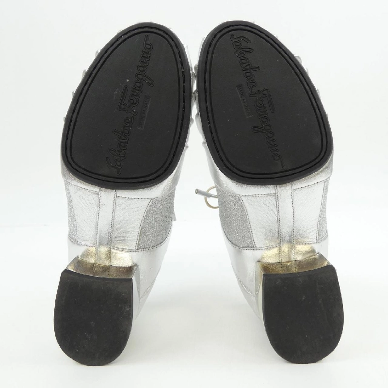 Giày Salvatore Ferragamo 660318