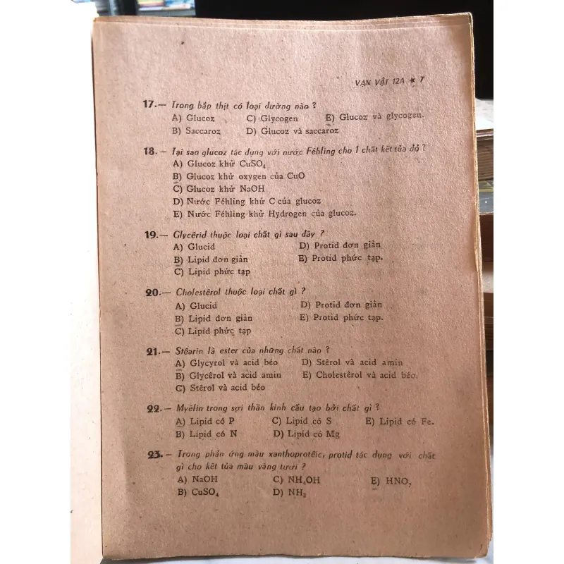 Trắc nghiệm vạn vật 12A  1006274