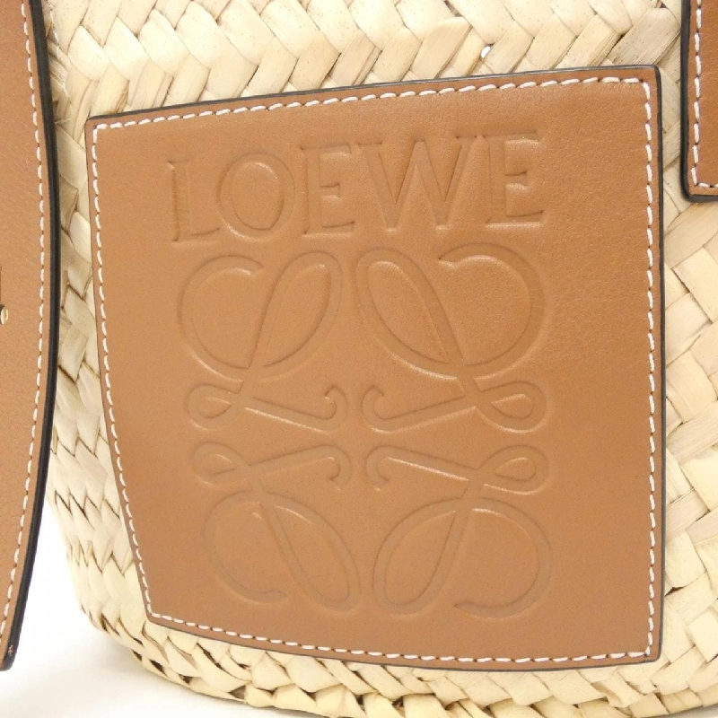 Túi Loewe 327 02 S93 617821