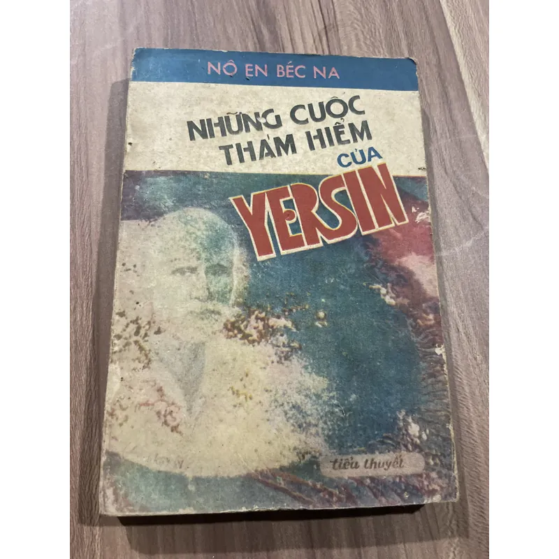 Những cuộc thám hiểu của Yersin, sách bị mọt- không ảnh hưởng nội dung 696829