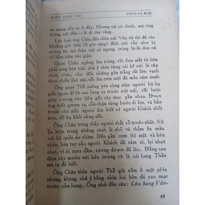 VÀNG VÀ MÁU - THẾ LỮ 999509