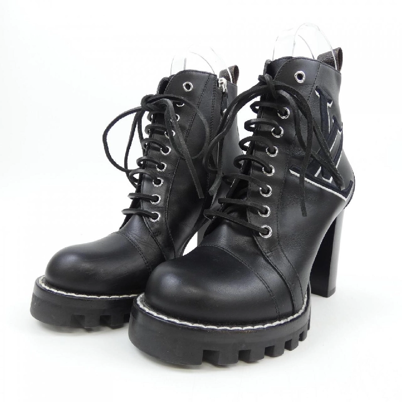 Giày bốt dòng Star Trail của Louis Vuitton 657672