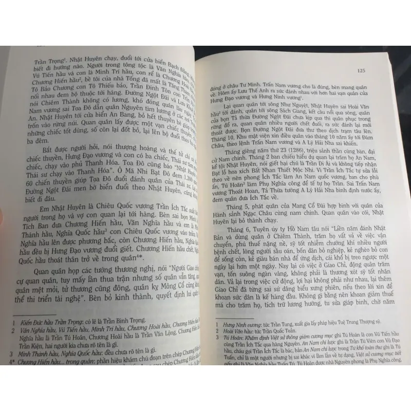 Lịch Sử Việt Nam Qua Chính Sử Trung Hoa - Cao Tự Thanh 716560