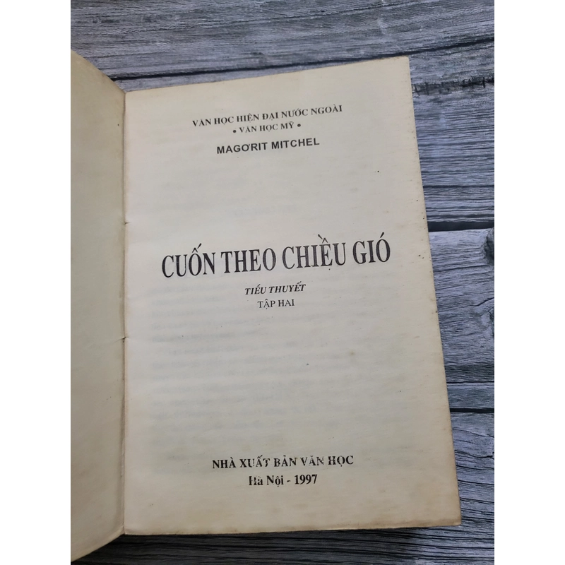 Cuốn theo chiều gió, xuất bản 1997  259809