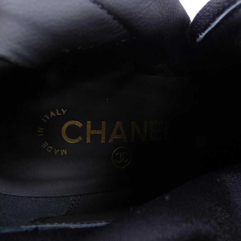 Giày bốt CHANEL 662130