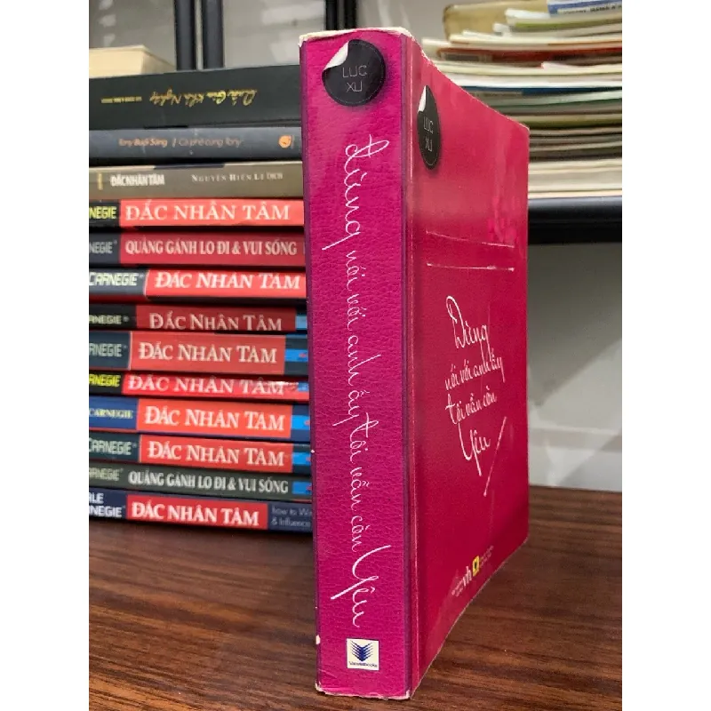 đừng ai nói với anh ấy tôi vẫn còn yêu- Lục Xu 699210