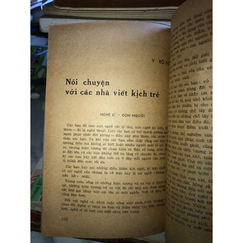 Kinh nghiệm viết kịch 1005687