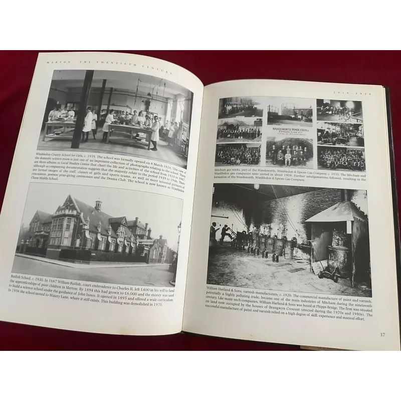 Sách ngoại văn tiếng Anh - Merton : the twentieth century 713343