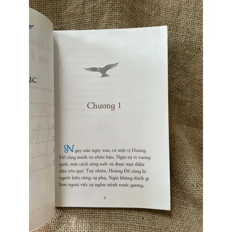 Bộ quần áo mới của hoàng đế - truyện tranh  996326