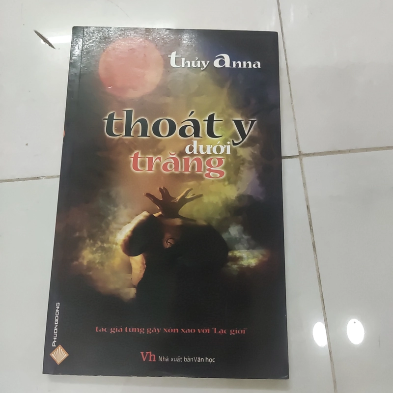 Thoát y dưới trăng  393521