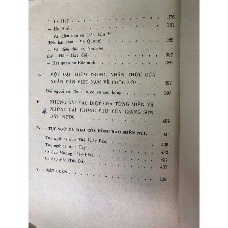 TỤC NGỮ VÀ DÂN CA VIỆT NAM - VŨ NGỌC PHAN 519624