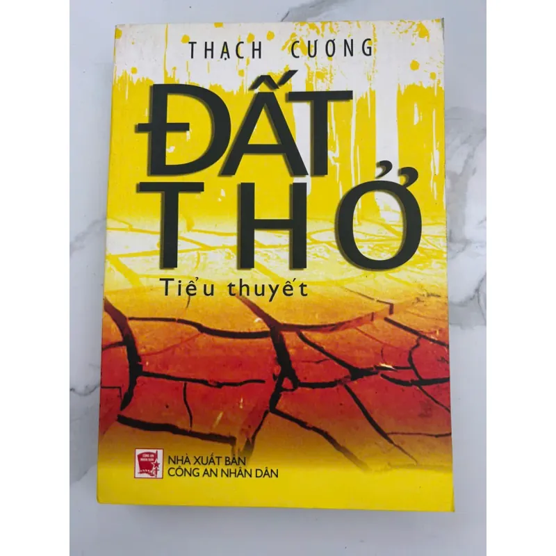 Đất Thở – Tiểu Thuyết – Tác giả: Thạch Cương 601181